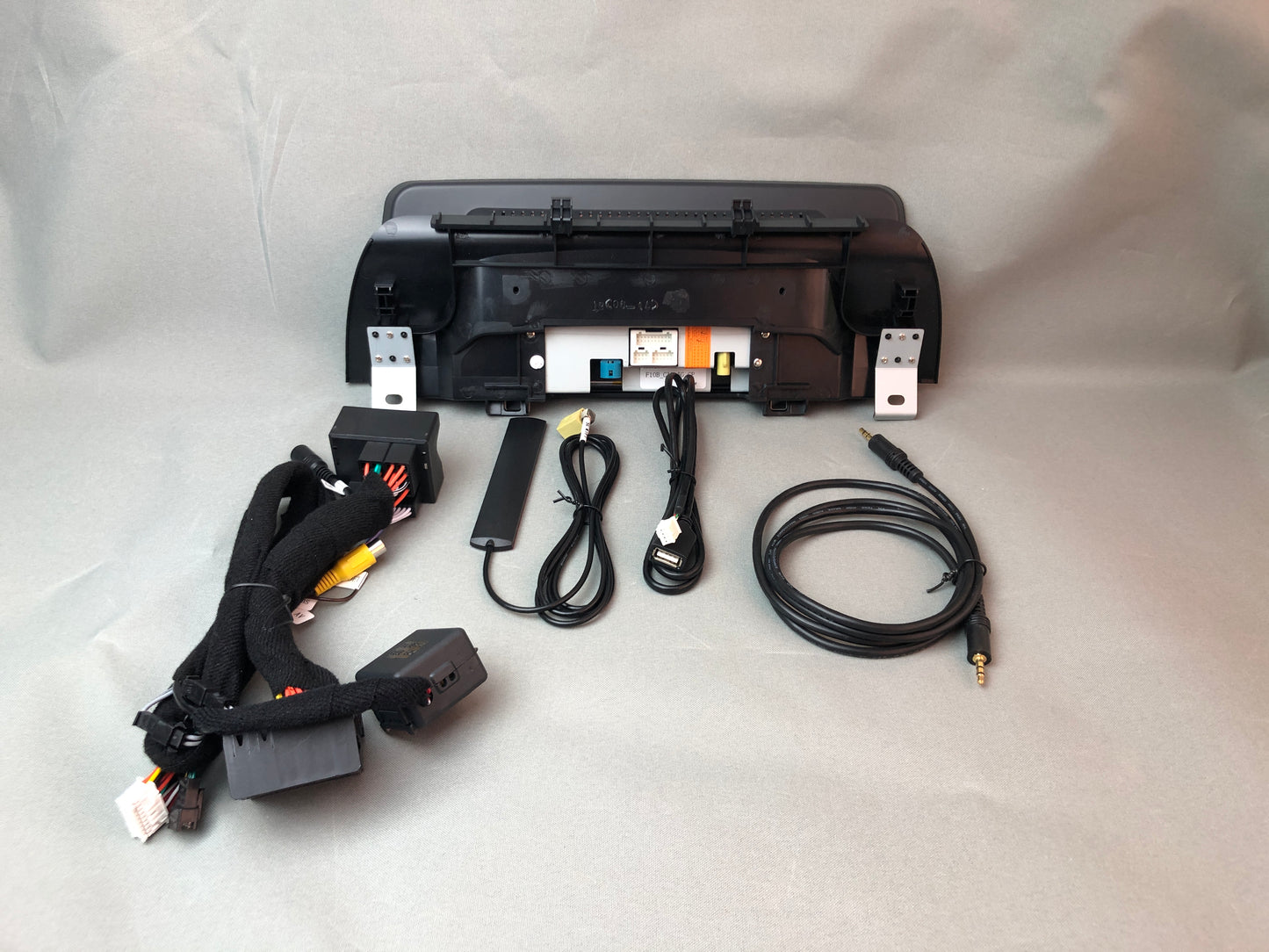BMW F10 F11 5er CIC G30 Look Android Auto Apple CarPlay Kabellose Navigationseinheit