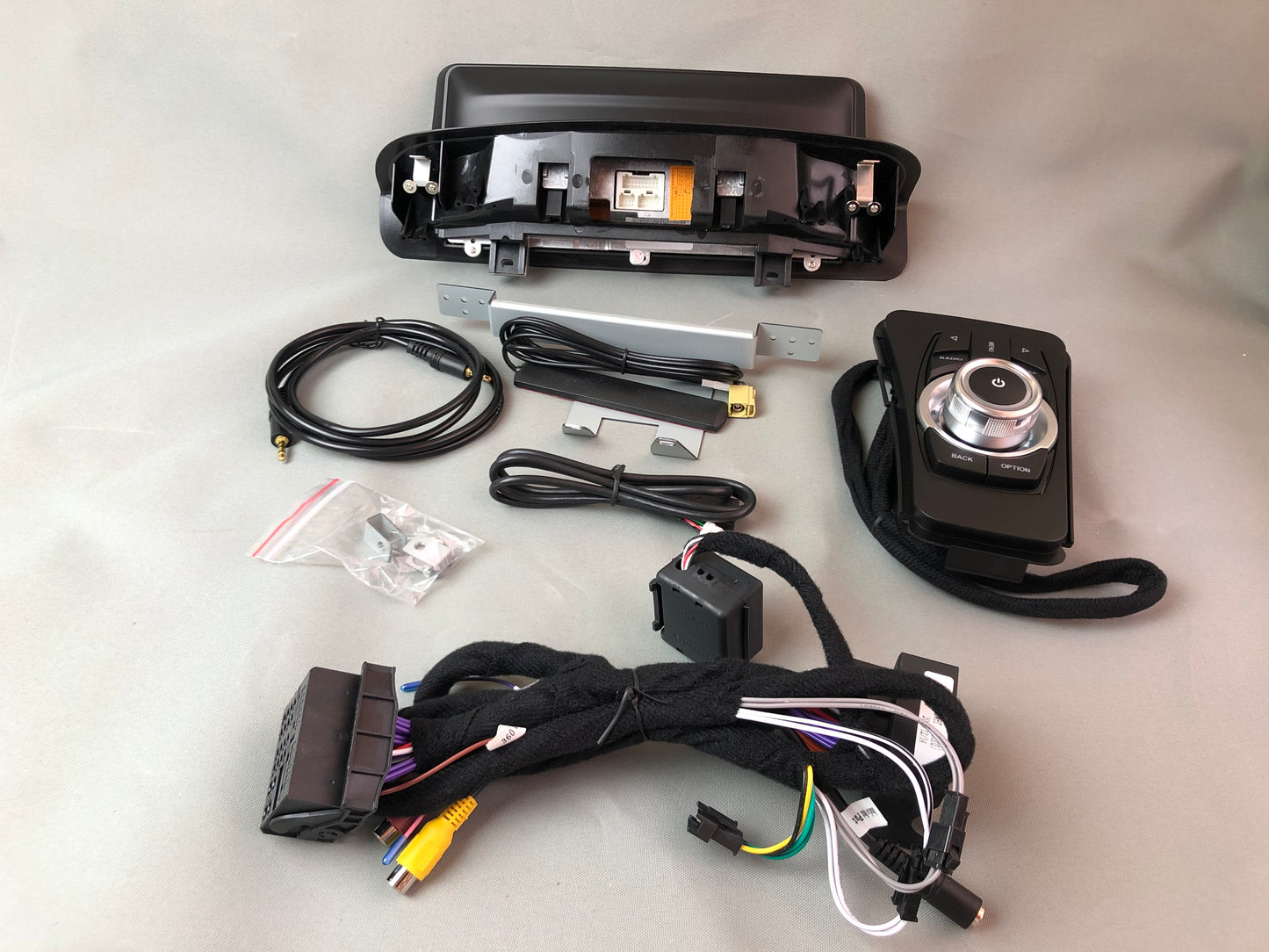 BMW 3er E90 E91 E92 E93 2005 - 2012 Apple Carplay + Android Auto Device