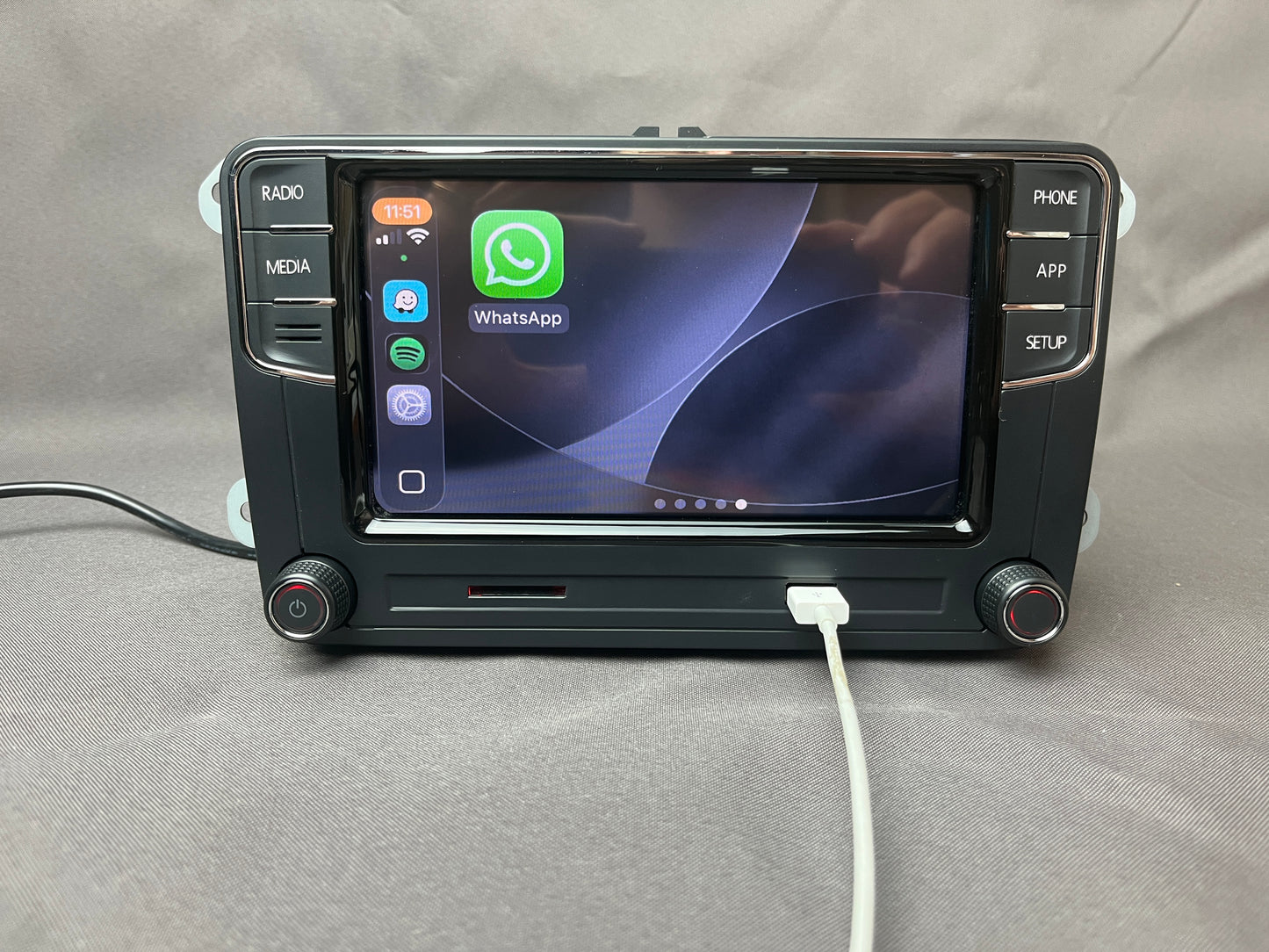 Volkswagen VW RCD 780 CarPlay and Android Car Navigation System Multimedia GPS