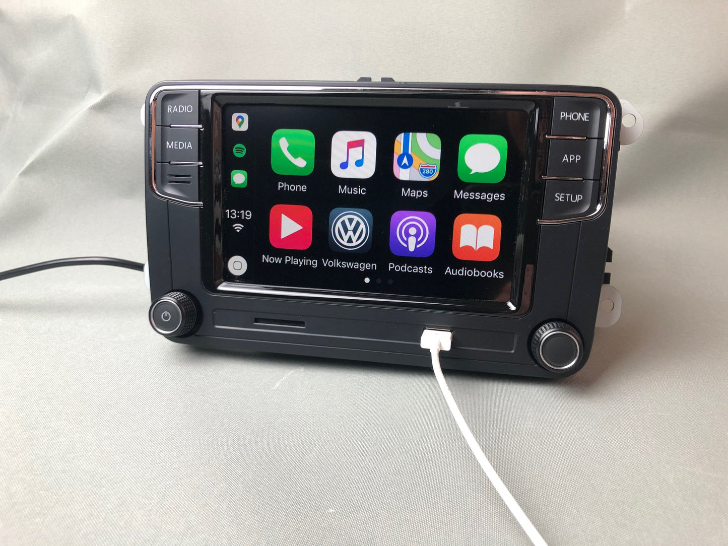 Volkswagen VW RCD 330G CarPlay und Android Autonavigationssystem Multimedia GPS